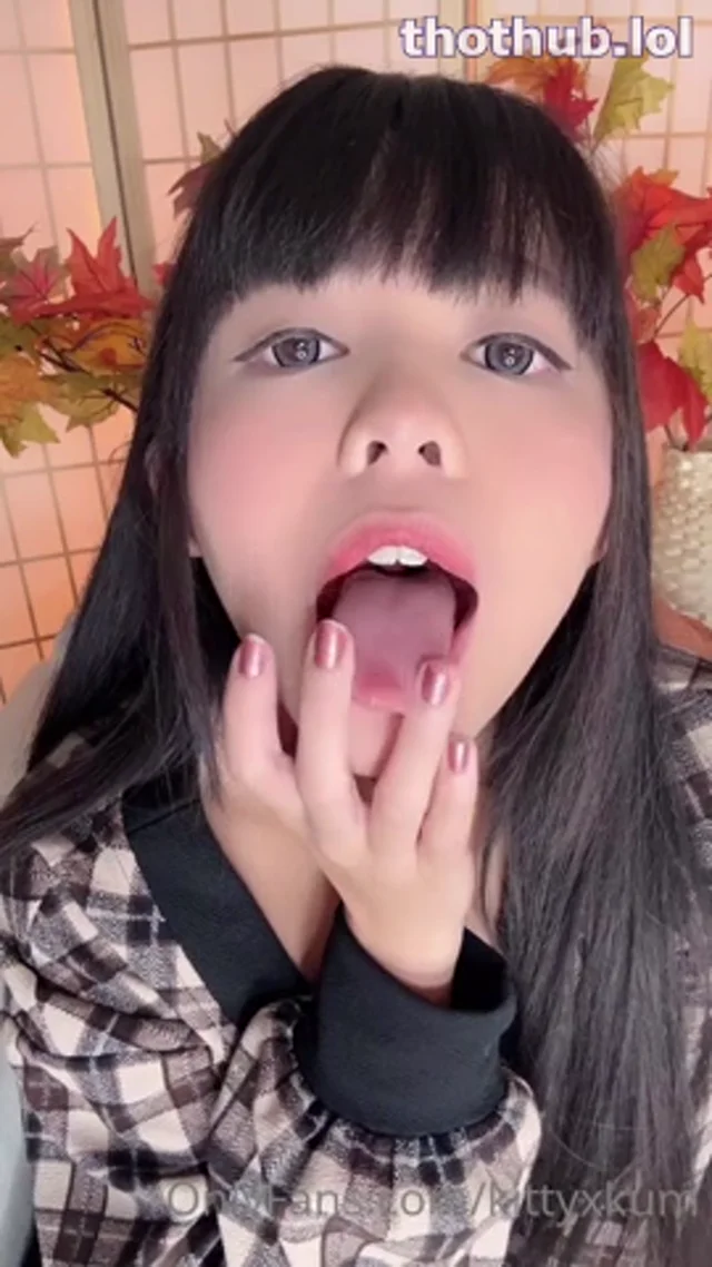 KittyXkum – let your cock spend the day in my holes ;)