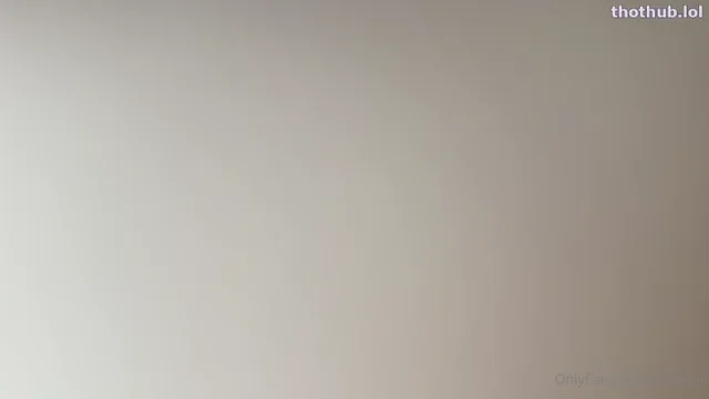 Kittylixo – BG im sorry for waking you up i wanna tell you someting