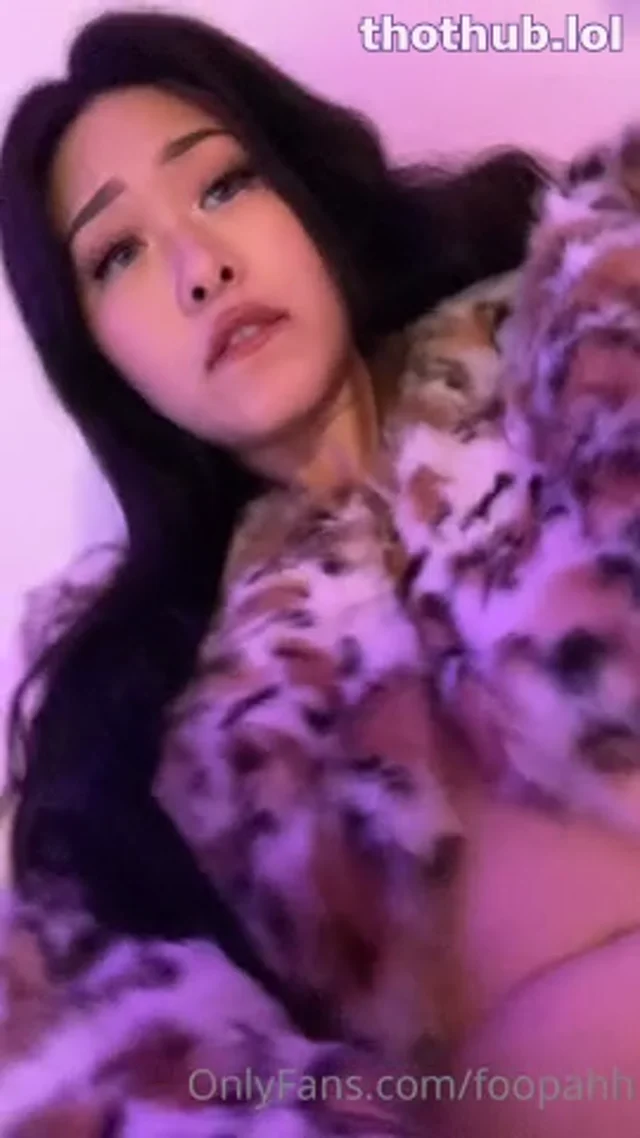 Foopahh- close up dildo creaming