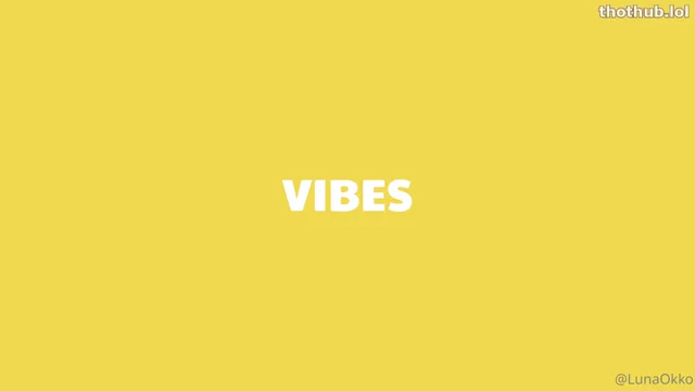 Luna Okko vibrator orgasm