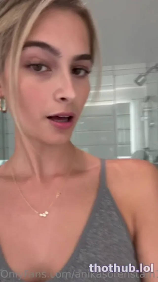 Tiana Basden titigirlyy anikasorenstam1 shower fun