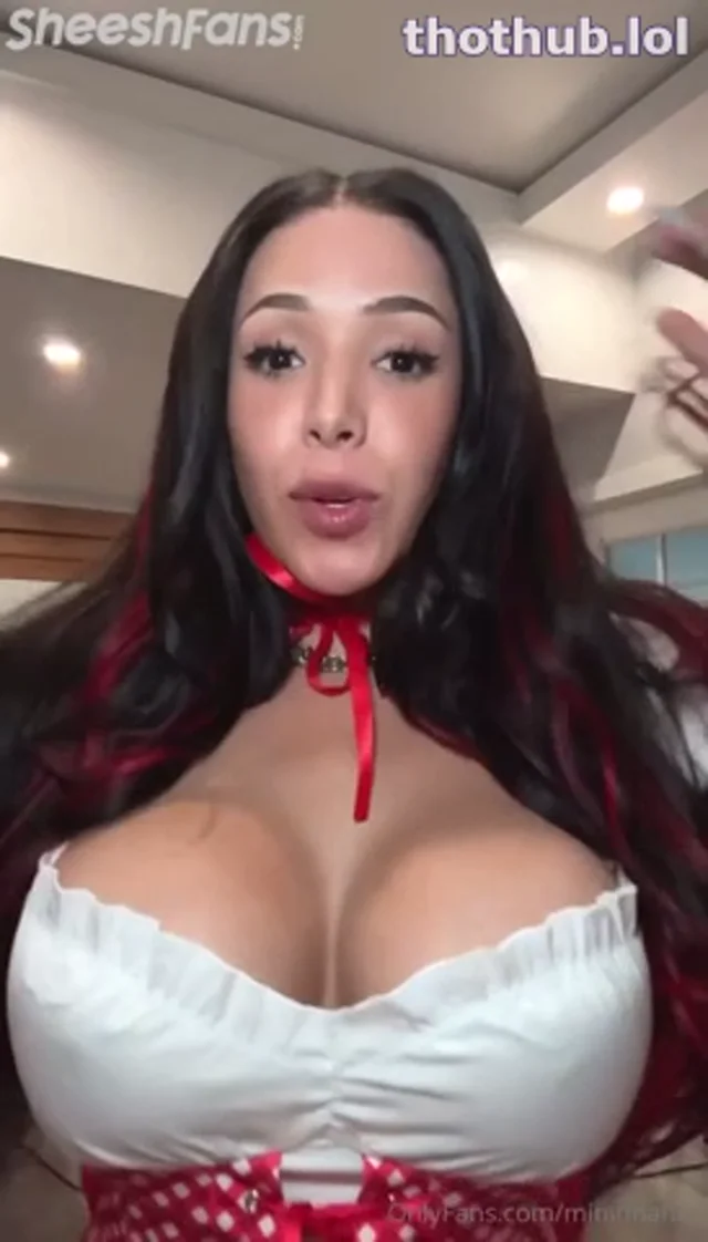 Minitinah Red Riding Hood Tease