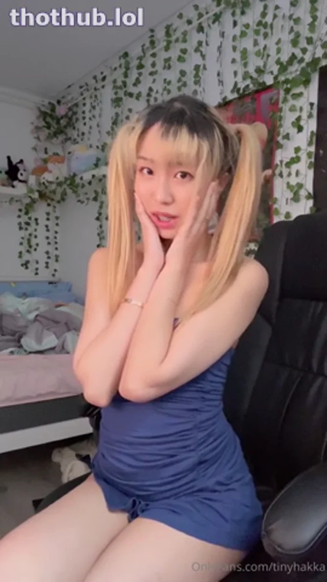 Tinyhakka Wants You To Jerk Off