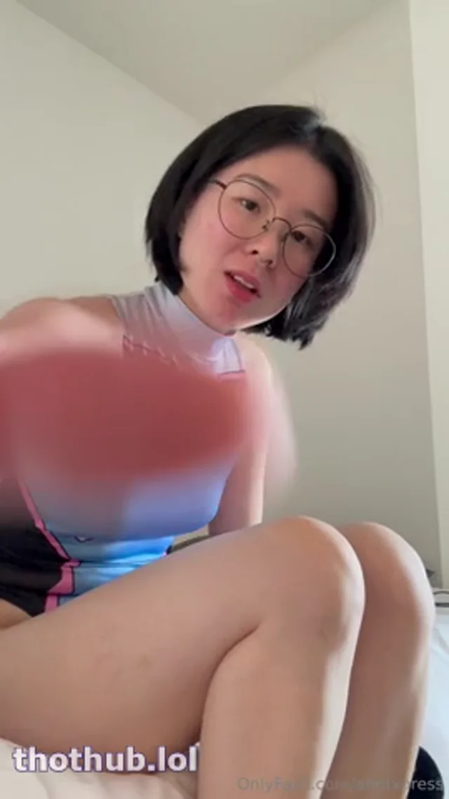 Annixpress D.va cosplay masturbation