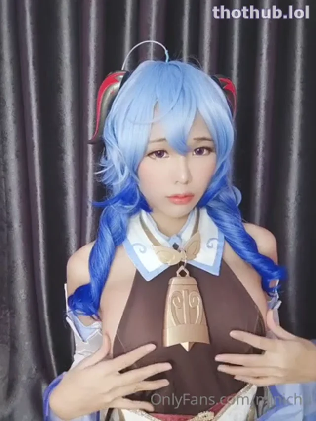 Minichu teases with her firm tits