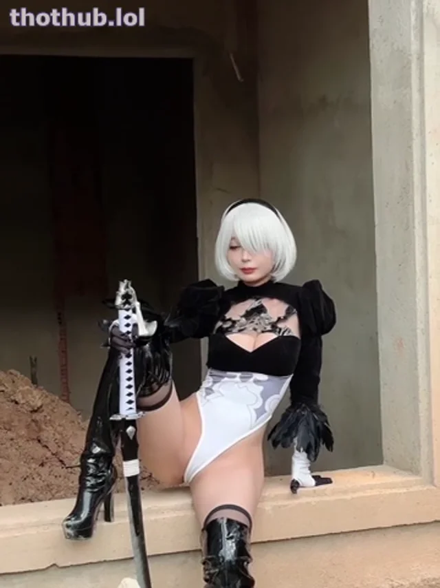 Umeko j – 2B dancing