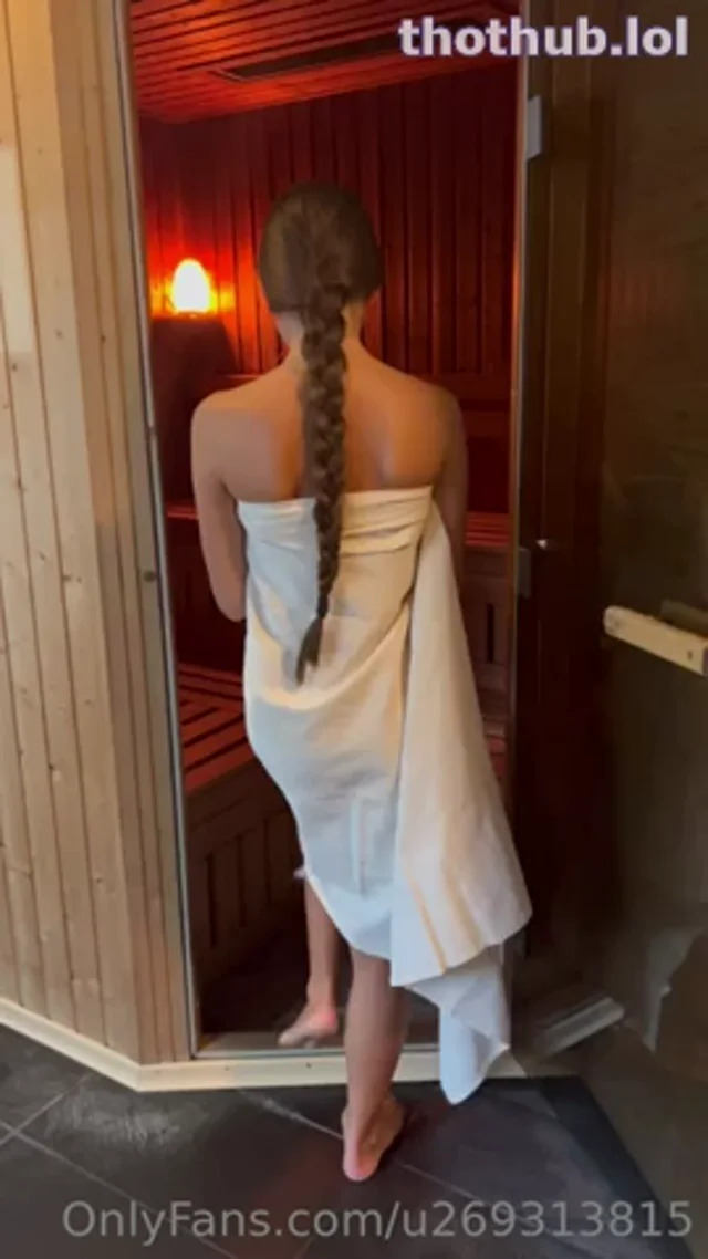 Petrakaroshova Sauna Sextape
