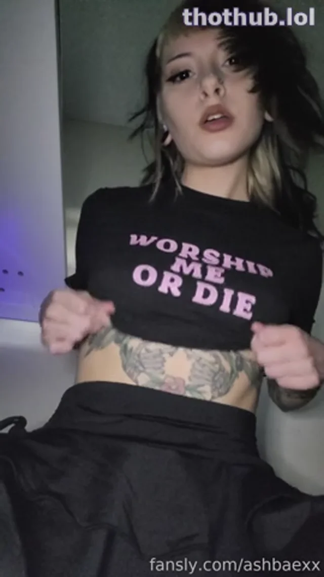 Ash goth solo squirt