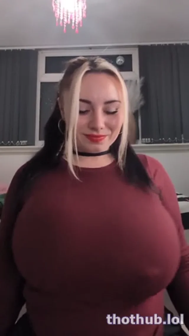 Jadelou21 pierced titty drop