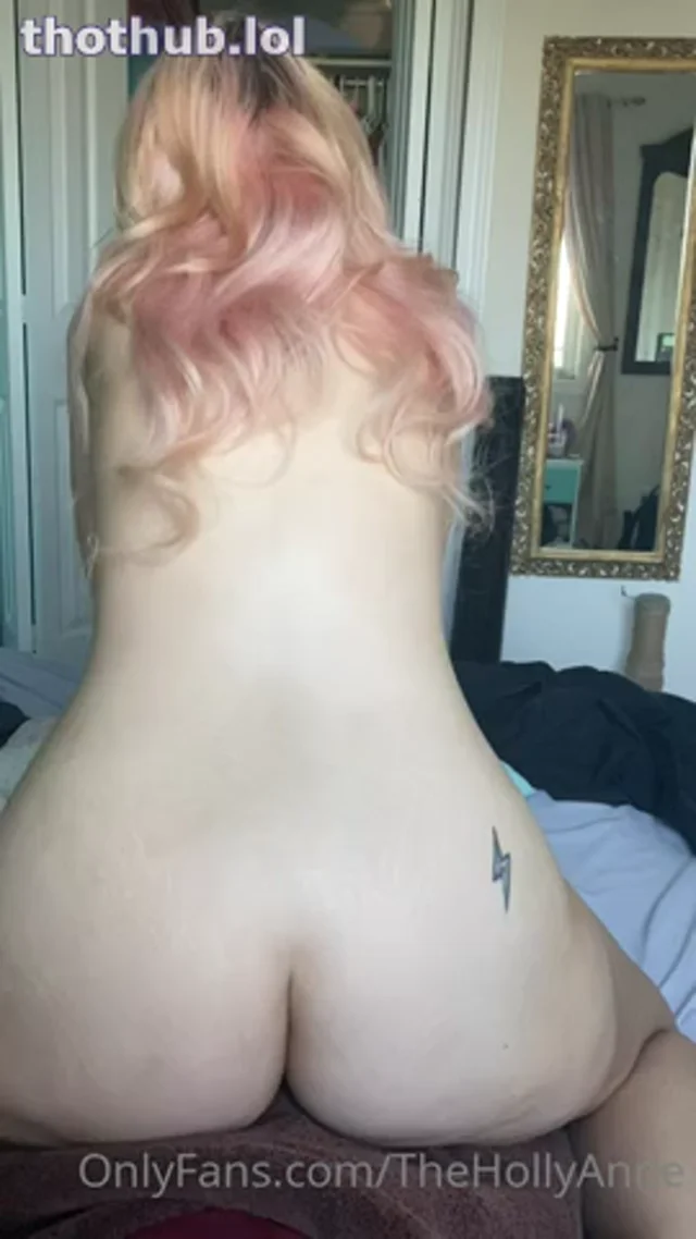 TheHollyAnne POV reverse cowgirl