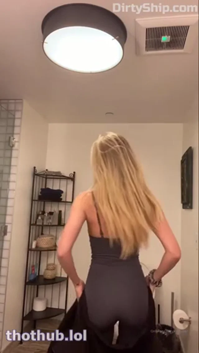 Kaylen Ward Nude Striptease