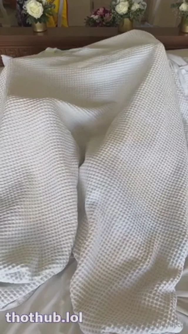 QuinnFinite & ItsMeCat – Human Dildo – Threesome