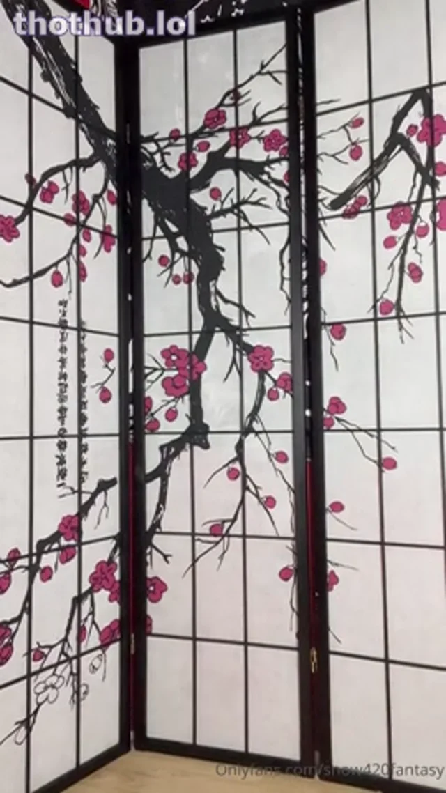 Carissa PAWG MILF pov striptease + solo