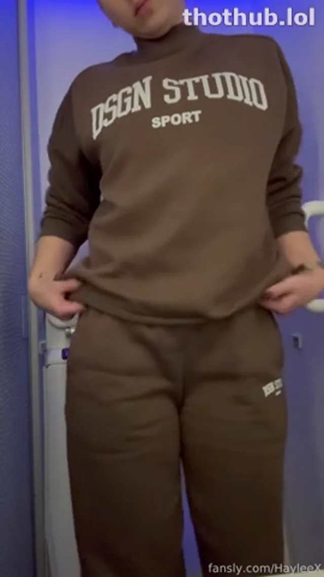 HayleeX Airplane Squirt