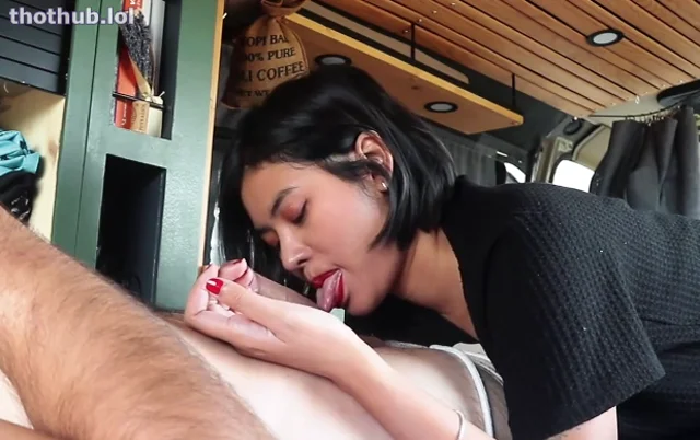 Thai chick give blowjob and cum in mouth