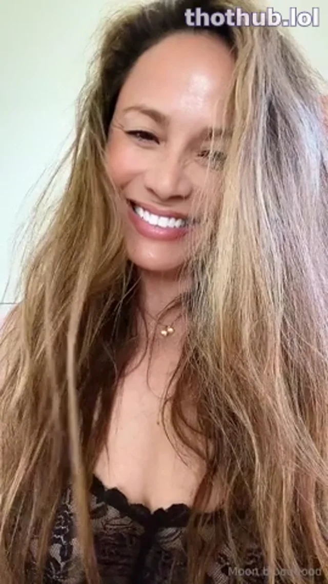 Moon bloodgood hot titty solo masturbation