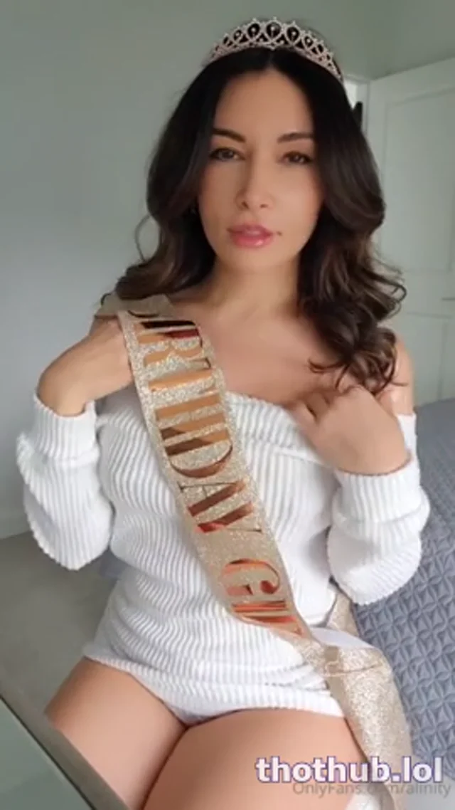 Alinity (34) Birthday Strip Tease