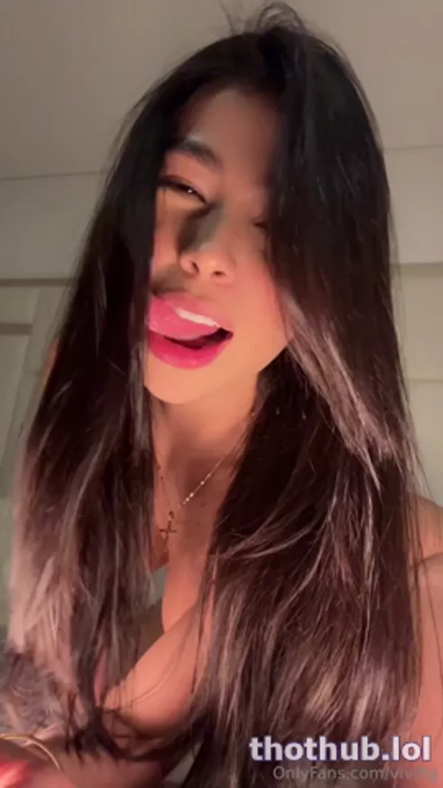 Vivifig Tongue Whore