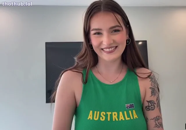 @jadeharper fucks a big cock