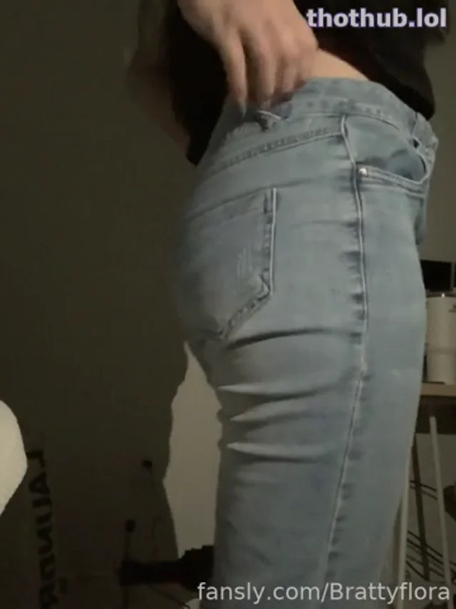 Brattyflora strip tease ppv