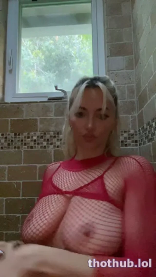 Lindsey Pelas nude shower ppv