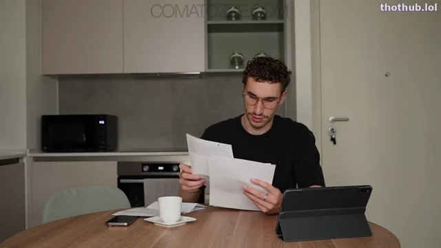 Comatozze Secretary Gets Pounded By Her Boss