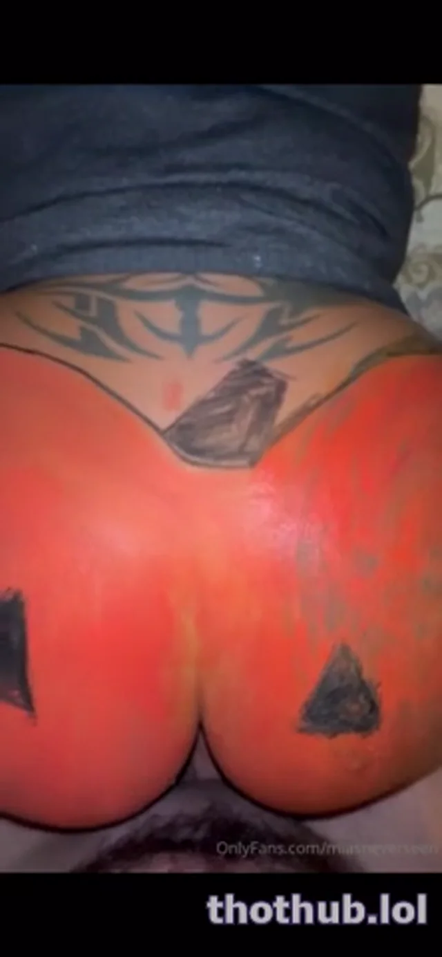 Mianeverseen Halloween Doggy