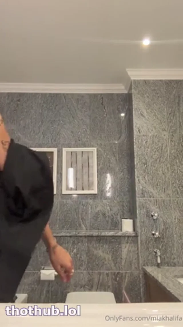 Mia Khalifa Nude Creaming