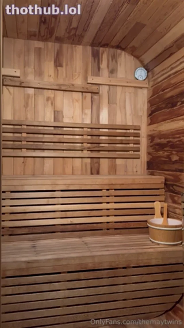 Themaytwins Sauna