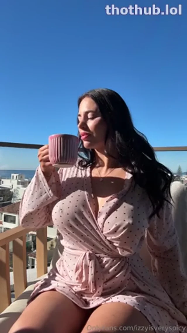 Isabelle Jade | Izzy Davis Naked Balcony PPV onlyfans
