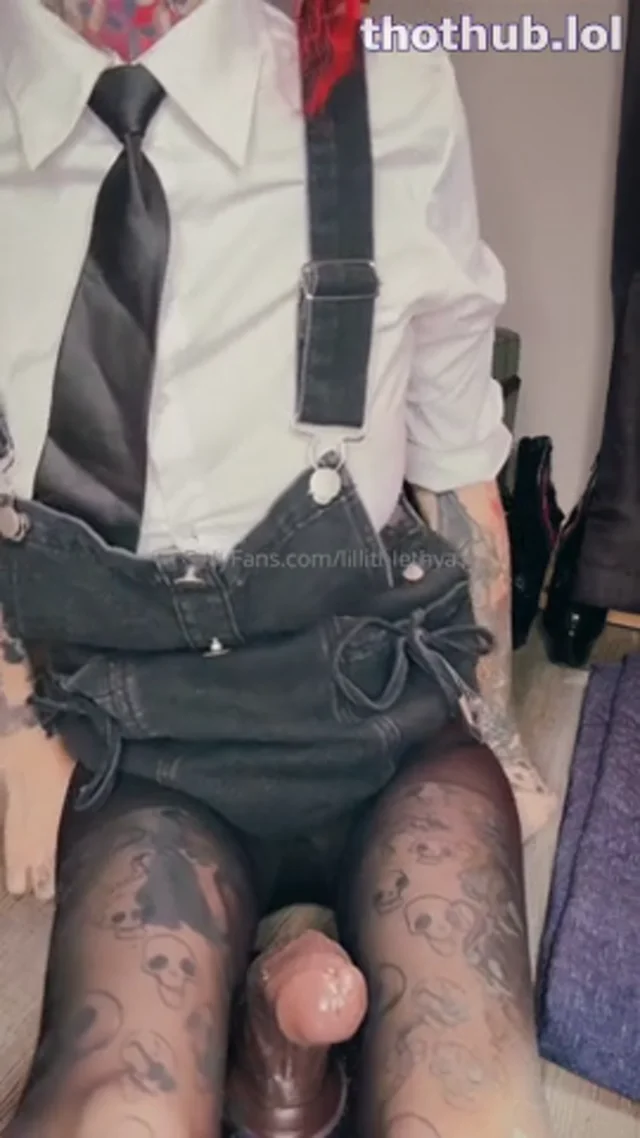 Lillith Lethya BBC dildo thighjob