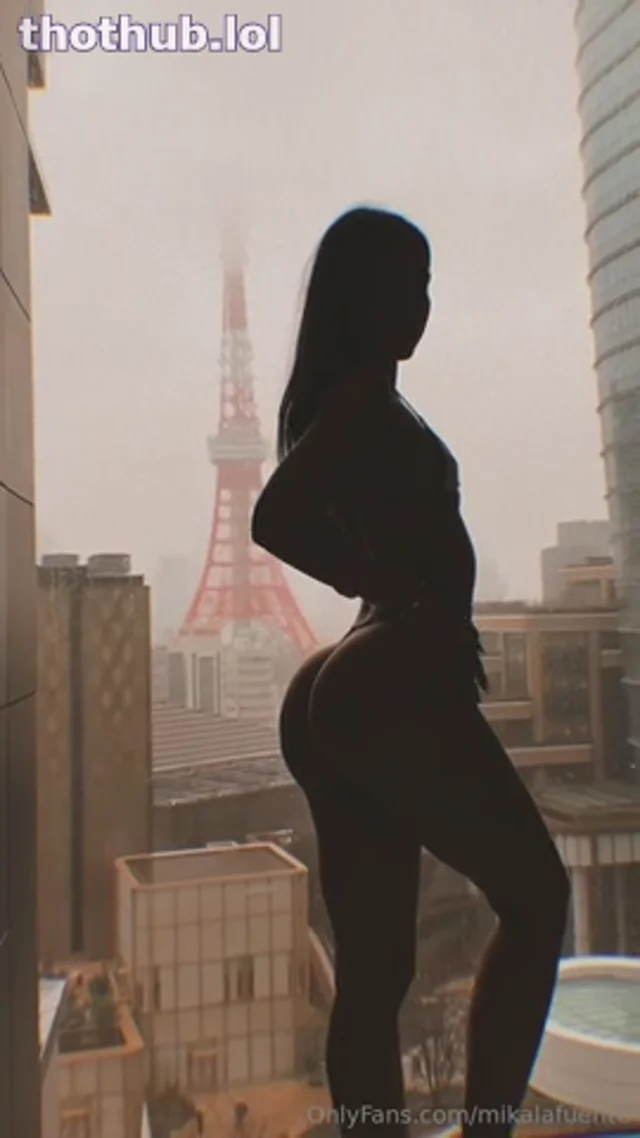 Mika Lafuente Bath With A View 3