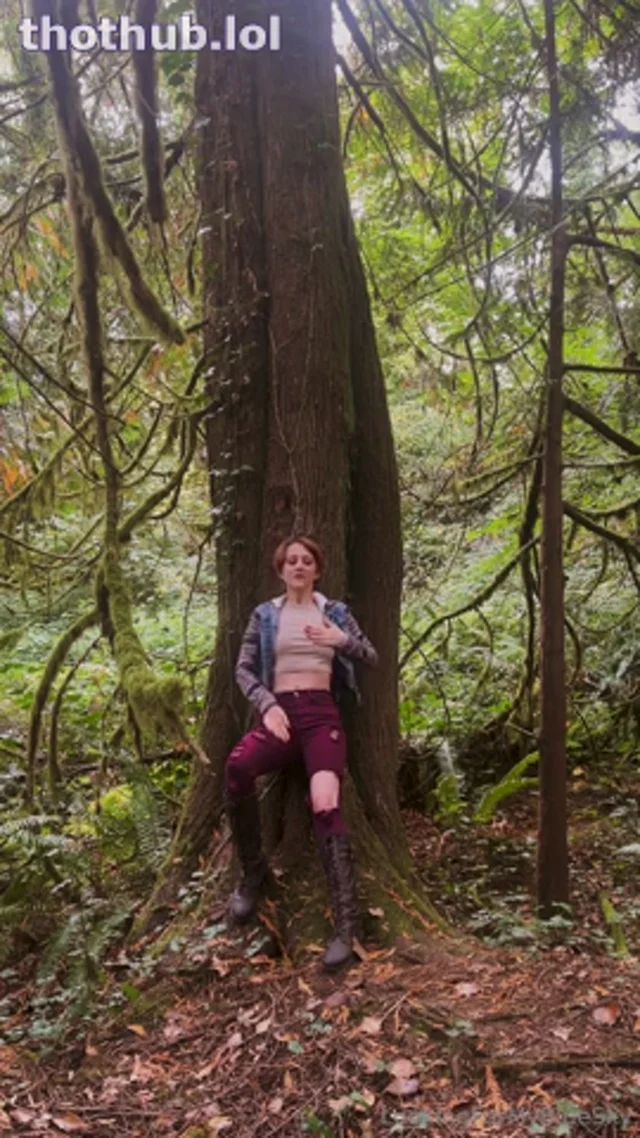 LookingForMyBlueSky sex in the woods