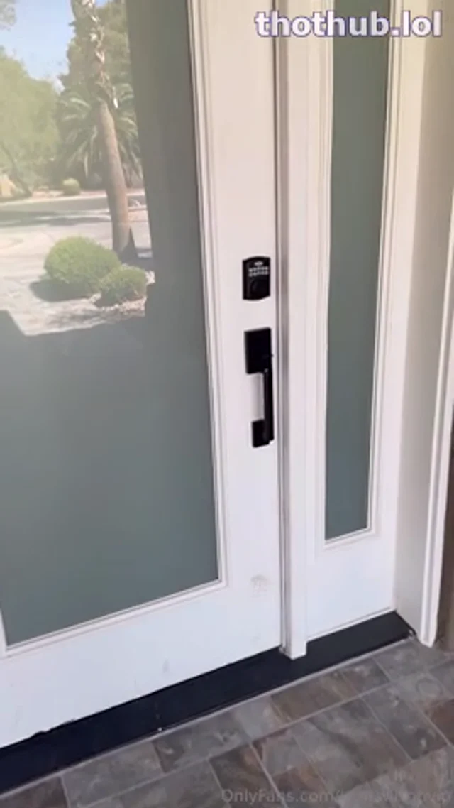 Lexis wilson vip fucks delivery guy