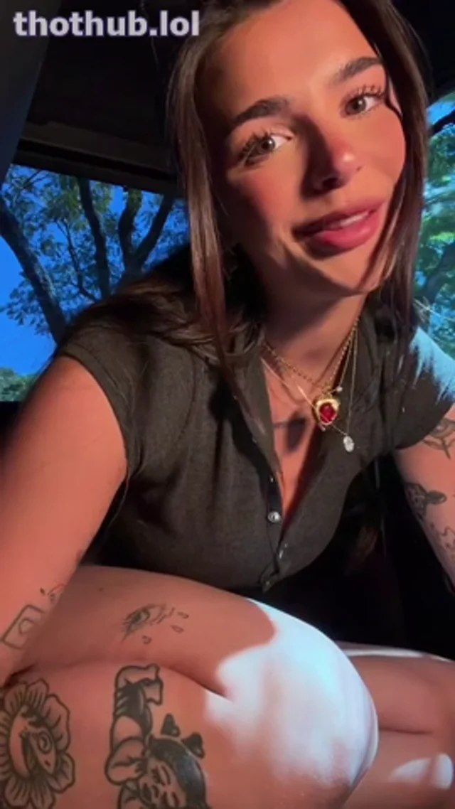 Arikytsya ppv LOUDEST orgasms in the back of my g wagon