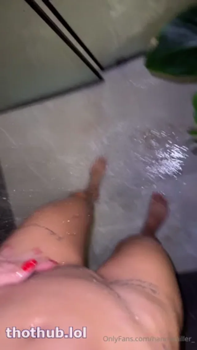 Hanna Miller Naked Shower PPV