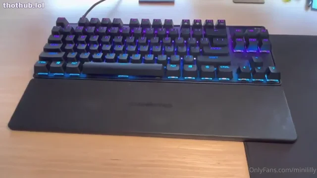 MiniLilly Cheerleader Blowjob