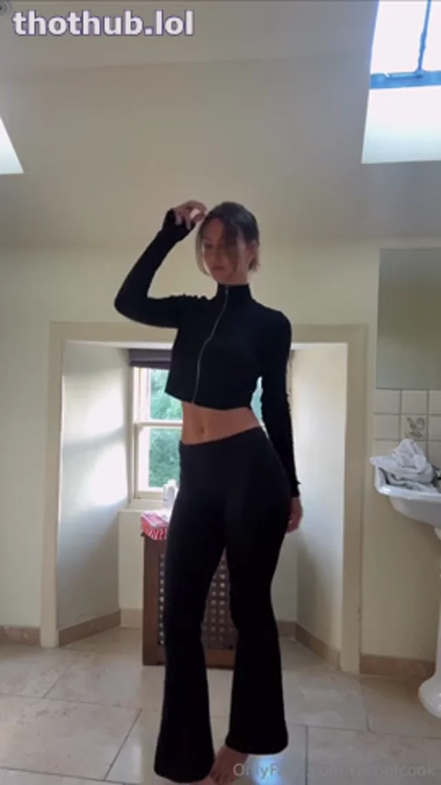 Rachel Cook ready for the bathtub