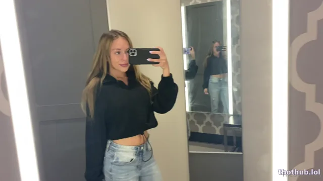 Briar changing room squirt