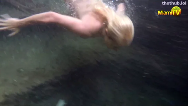 Jenny Scordamaglia Under Water