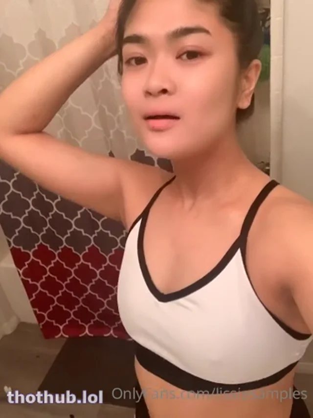 Lissie Samples: Shower & Fingering