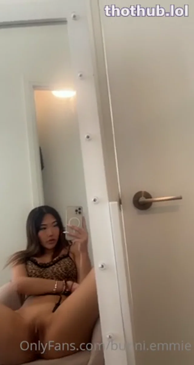 Bunni.emmie dildo masturbation 7