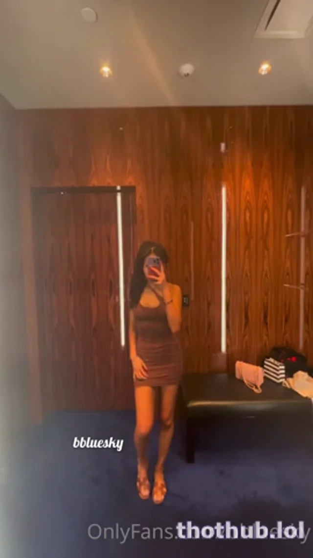 Bbluesky public masturbation