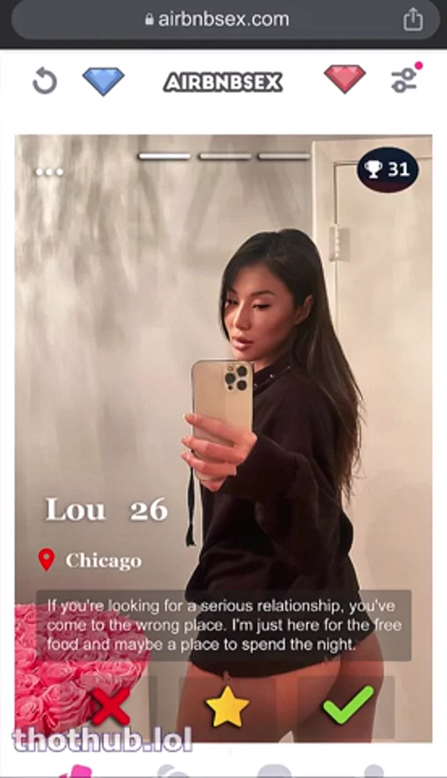 Lou – Striptease and Deepthroat Blowjob