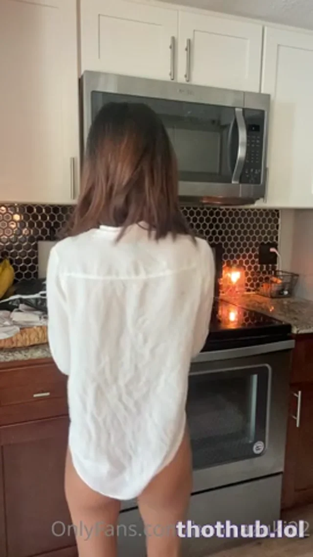 Hannazuki dildo blowjob