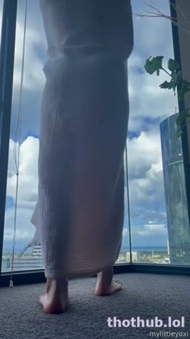 Mylittleyoxi window masturbation