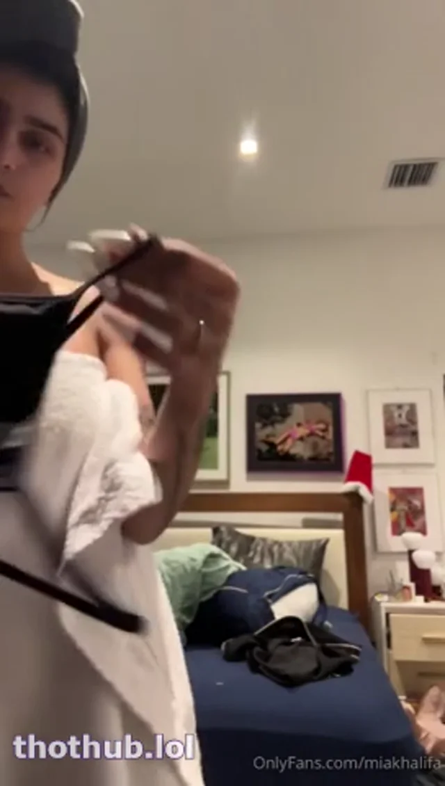 Mia Khalifa – Post Shower Dressing Tease OnlyFans Video Leaked