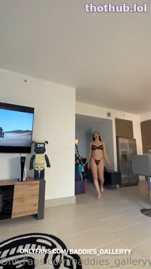 Auhneesh Nicole