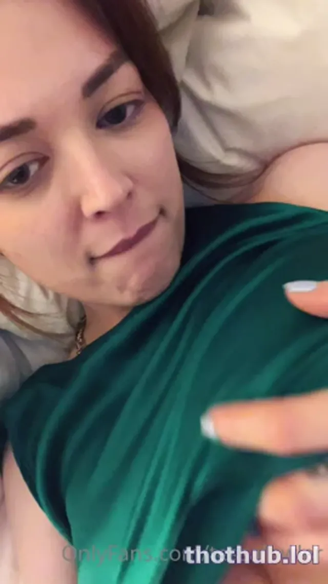 Tessa Fowler nipple licking