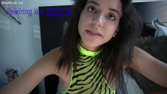 Elizabeth Rewiring You Nude tits